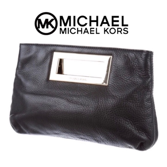 MICHAEL Michael Kors Handbags - 🎰 MK Black Leather Clutch 🎰
